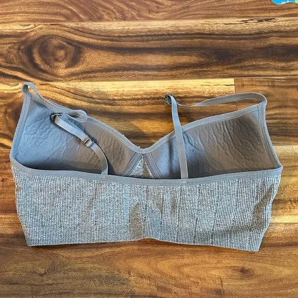 Lucky Brand Ribbed Light Gray Bra with Adjustable Straps - Picture 3 of 3